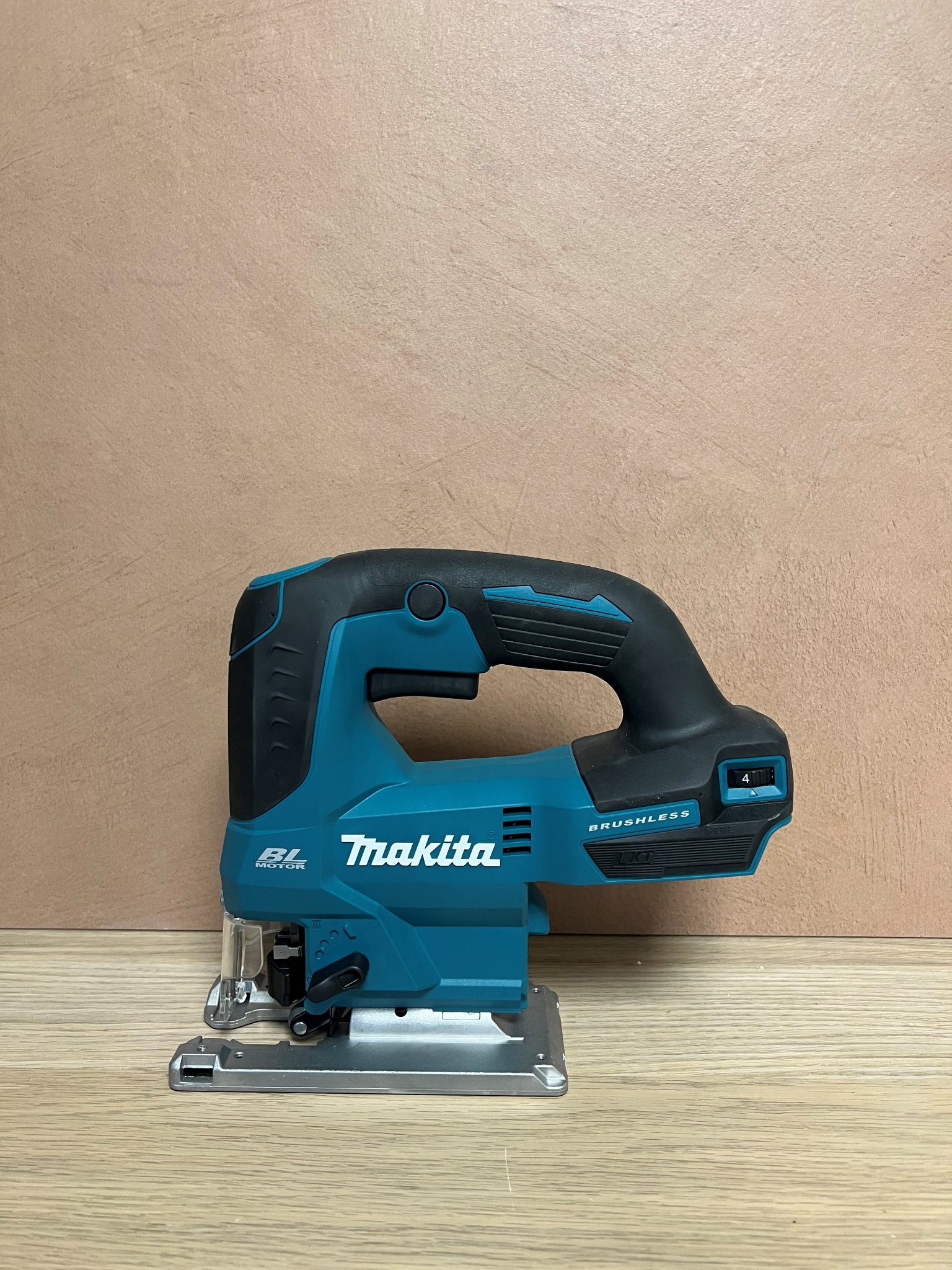 SCIE SAUTEUSE MAKITA 18V