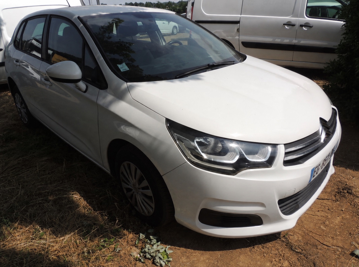 CITROËN C4 1.6 BlueHDi 100 Feel – Société 2 places – Dérivé
