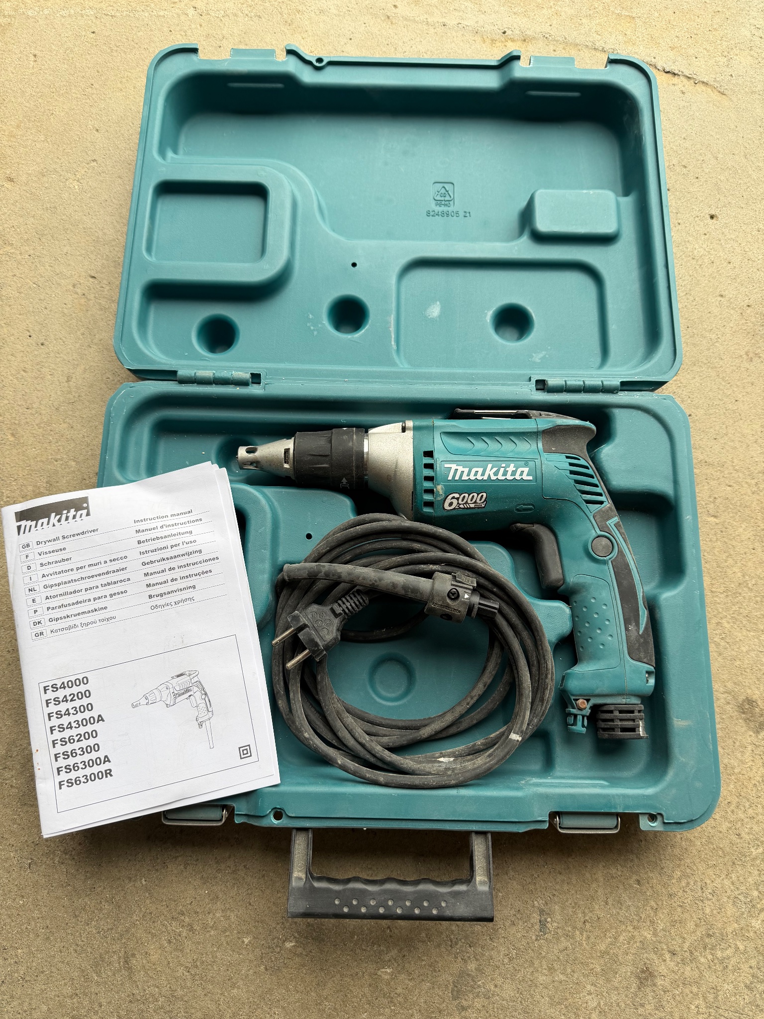 Visseuse plaque de plâtre 570 W MAKITA (filaire)